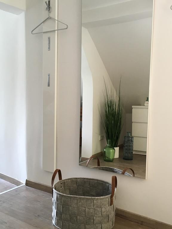 מיינץ Ferienhaus Zur Mainpforte מראה חיצוני תמונה